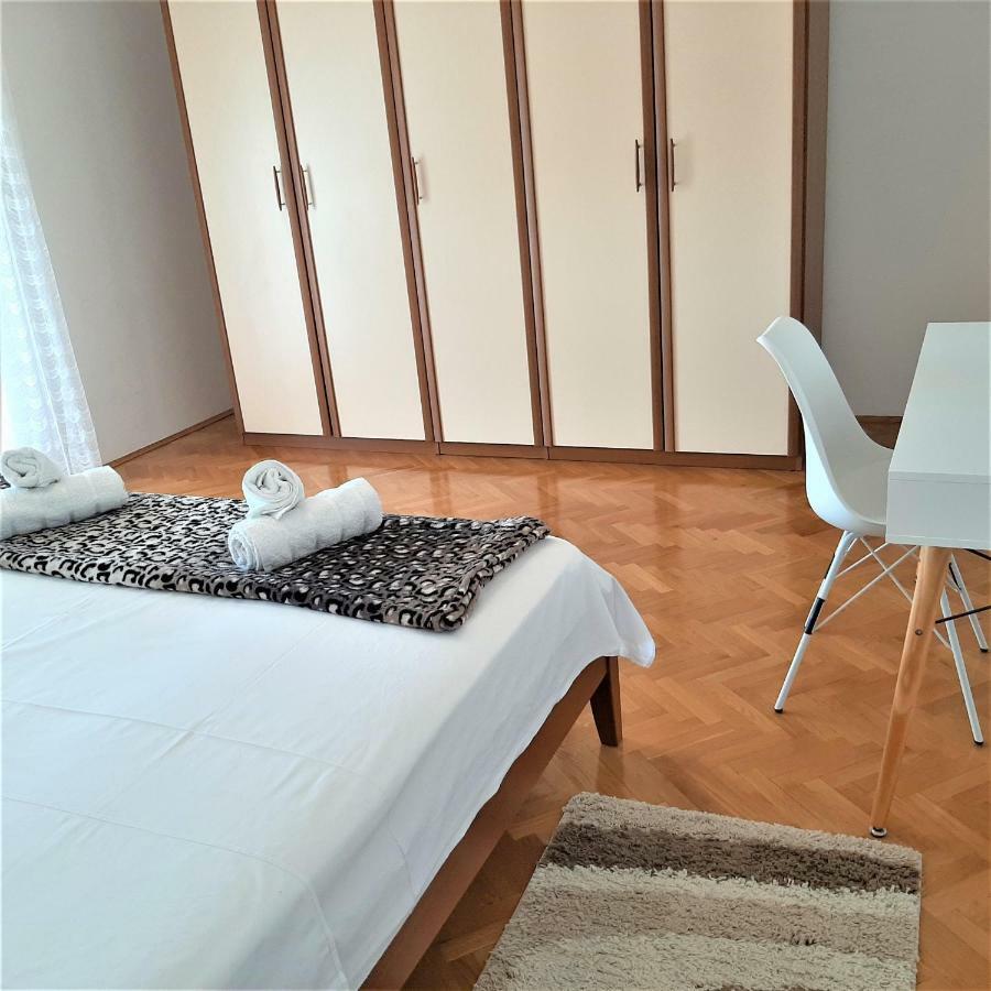 Apartments"Nika" With Private Pool Galovac  Экстерьер фото