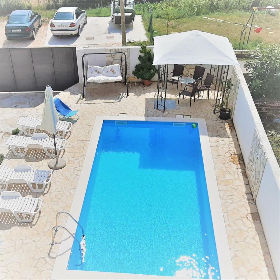 Apartments"Nika" With Private Pool Galovac  Экстерьер фото