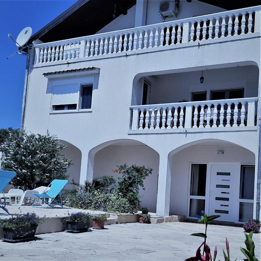 Apartments"Nika" With Private Pool Galovac  Экстерьер фото