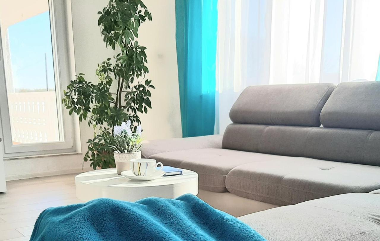 Apartments"Nika" With Private Pool Galovac  Экстерьер фото